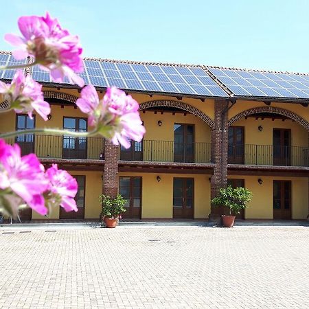 Agriturismo Cascina Del Peso レイニー エクステリア 写真