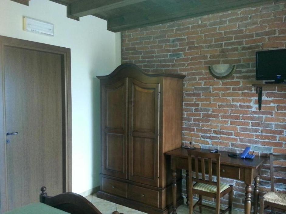 Agriturismo Cascina Del Peso レイニー 部屋 写真