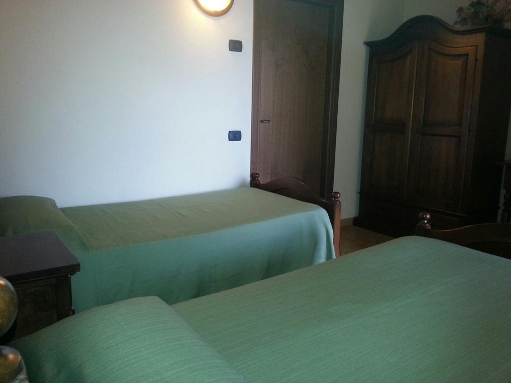 Agriturismo Cascina Del Peso レイニー エクステリア 写真